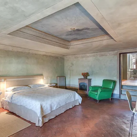 Accademia Frescoes Apartment *